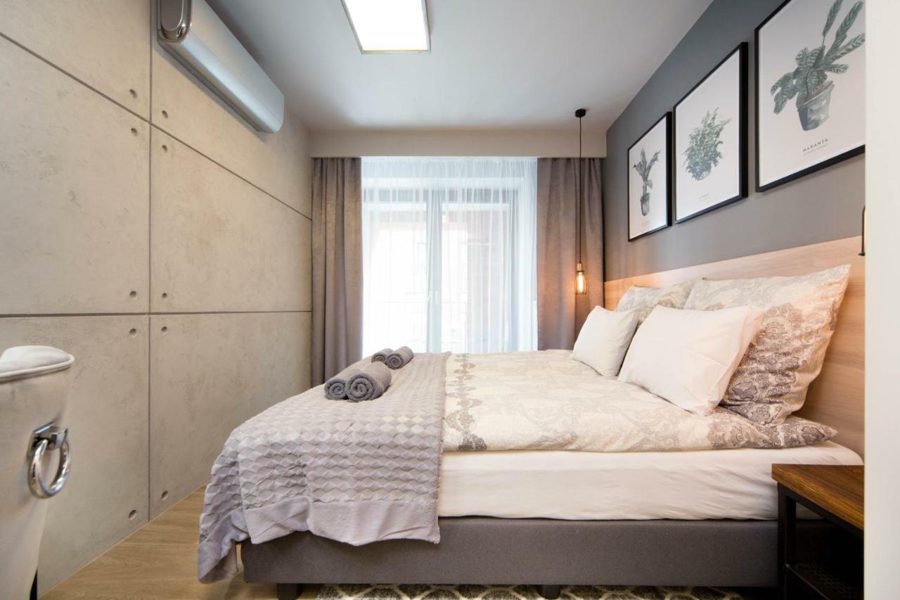 Jacuzzi Apartments Cracovia Exterior foto