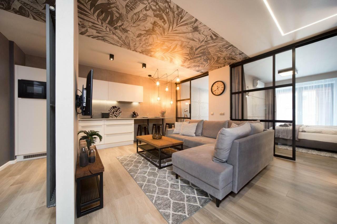 Jacuzzi Apartments Cracovia Exterior foto