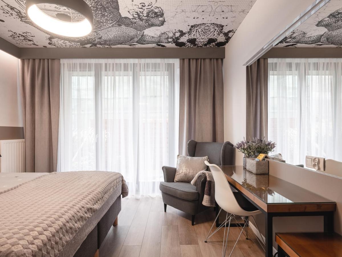 Jacuzzi Apartments Cracovia Exterior foto